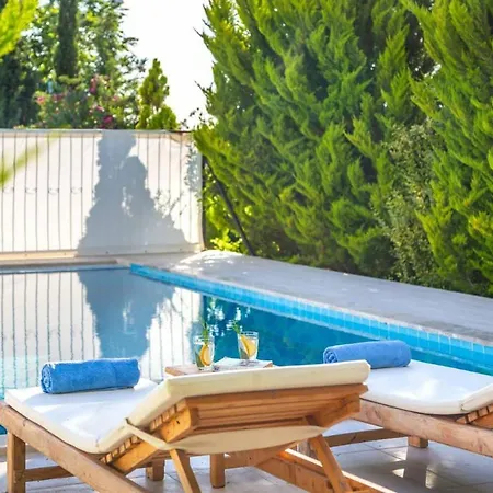 Villin Supper Luxury With Private Pool Vilă Bezirgan